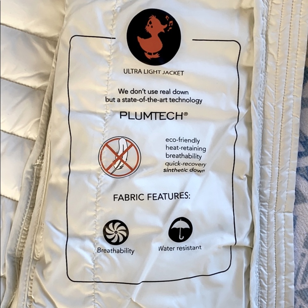 Ultra Light White Puffer Jacket - Picture 8 of 10